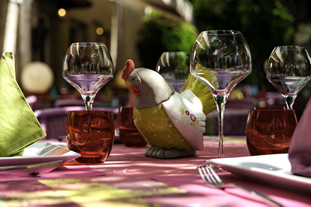 Hostellerie Belle Rive Gagnac-sur-Cere Exterior foto